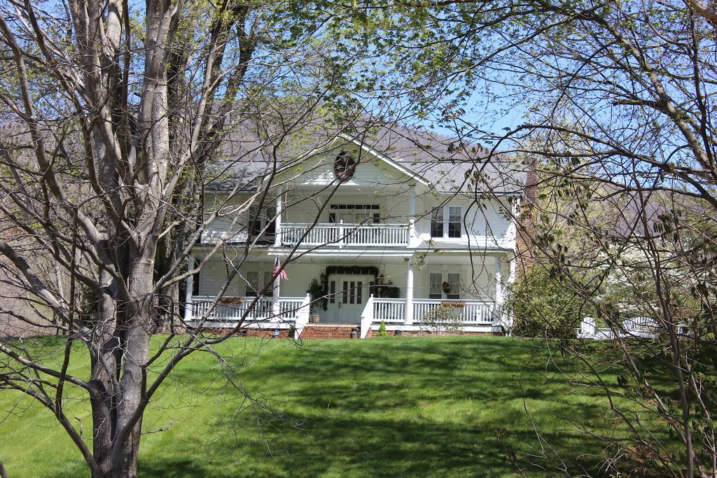Buffalo Tavern Bed And Breakfast West Jefferson Buitenkant foto
