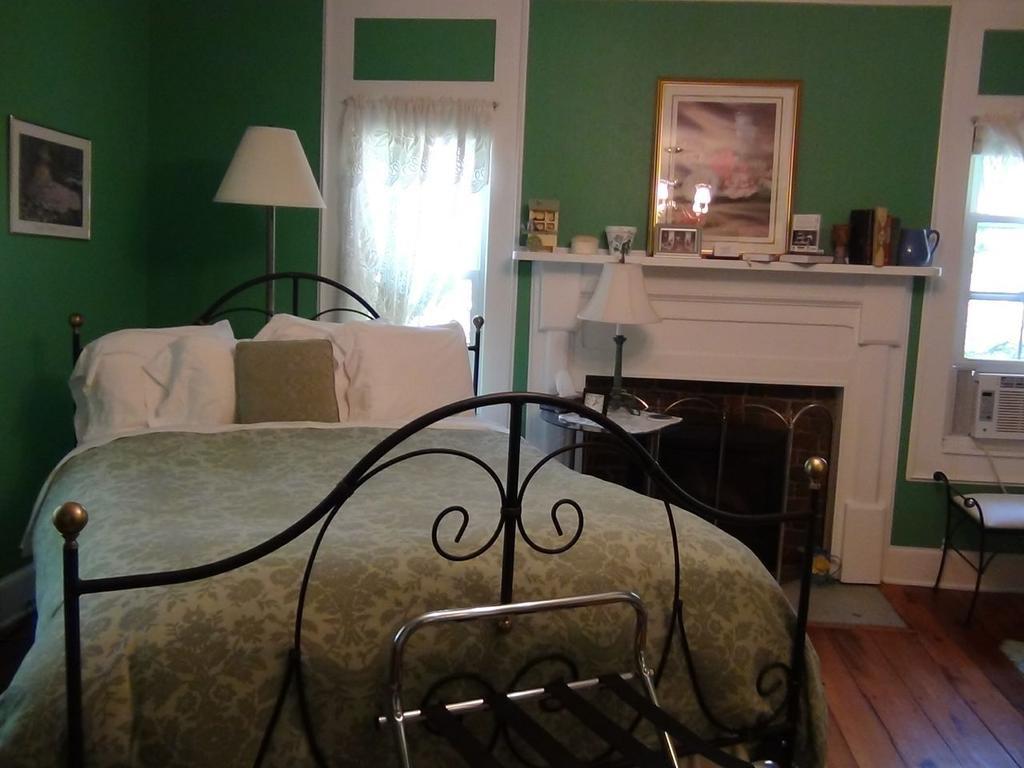 Buffalo Tavern Bed And Breakfast West Jefferson Kamer foto
