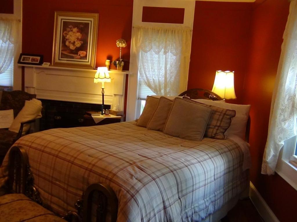 Buffalo Tavern Bed And Breakfast West Jefferson Kamer foto