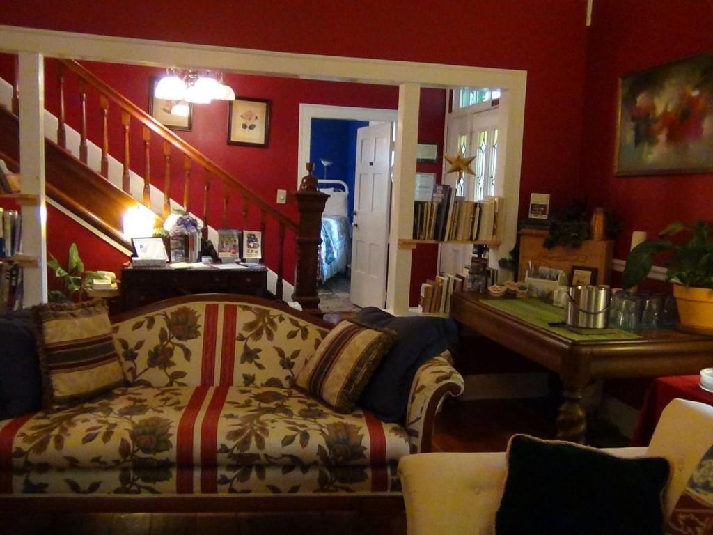 Buffalo Tavern Bed And Breakfast West Jefferson Buitenkant foto